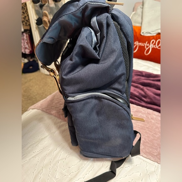 Camera Backpack - Picture 4 of 7